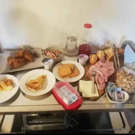 La Divina Pietra Carnola